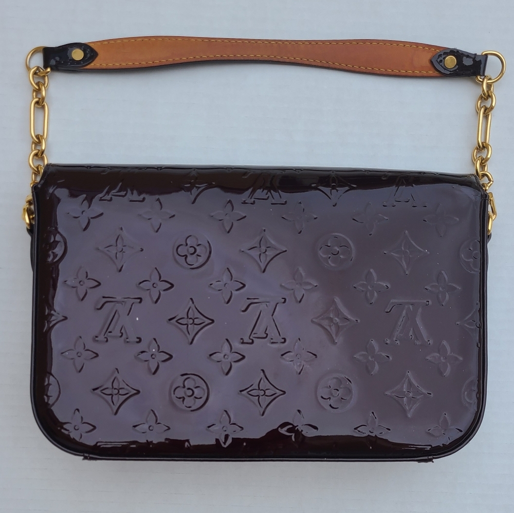 Louis Vuitton Authentic Rodeo Drive Amarante Vernis Leather Shoulder Bag - Picture 4 of 16